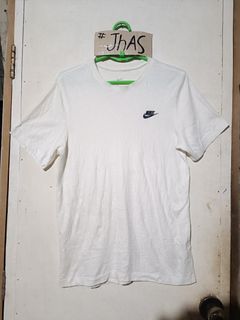 Nike white t shirt