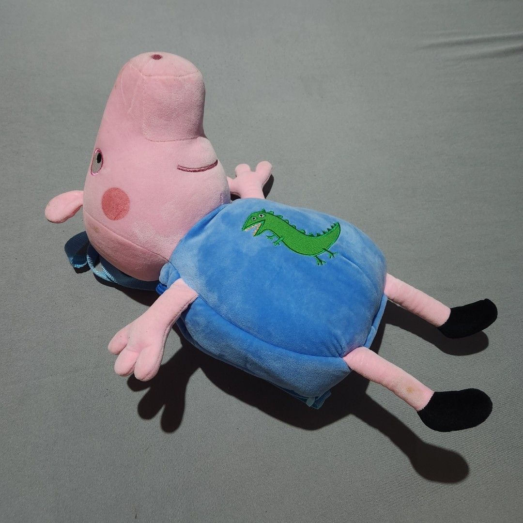 Peppa Pig Bagpack for kids (Category: Other Babies Going Out Needs) located in Taguig. Submitted by sarisaristorebyks (Listing ID 1300767169, Image 2). Description: Original Bought at Toy Kingdom Needs cleaning only.
