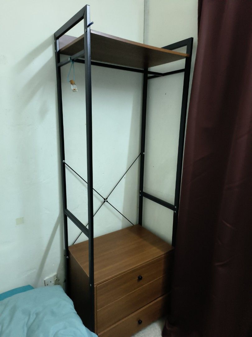 Rak baju aluminium besi Dan kayu, Furniture & Home Living, Furniture