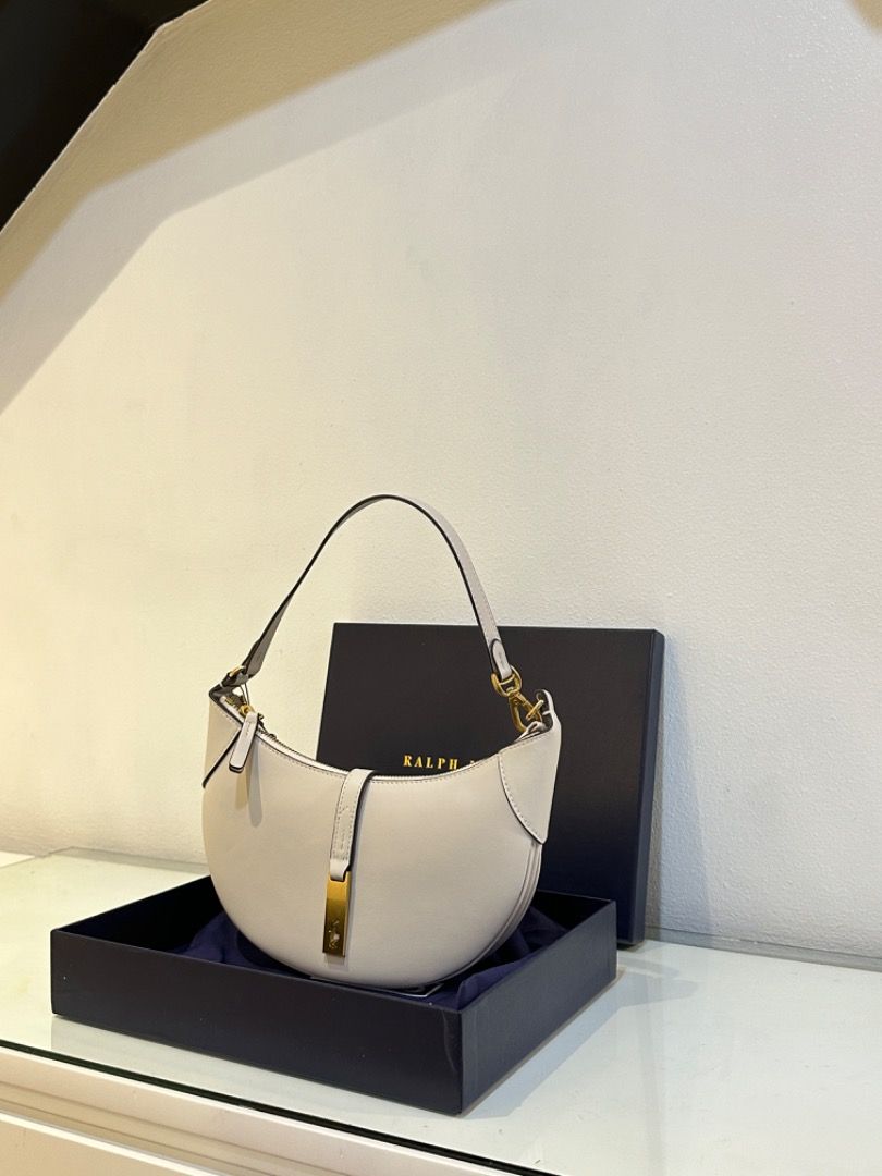 Ralph Lauren Polo ID Bag (Preorder) (Category: Luxury Bags & Wallets) located in Manila. Submitted by designerarchives.ph (Listing ID 1300759193, Image 2). Description: Limited time only | Sale - classy and old money style 🏇 - cheaper because of tax refund ACTUAL PHOTOS ARE ALREADY UPLOADED Celebrity buyers since 2016 • 50% DP is required • Buyer will shoulder local sf.
