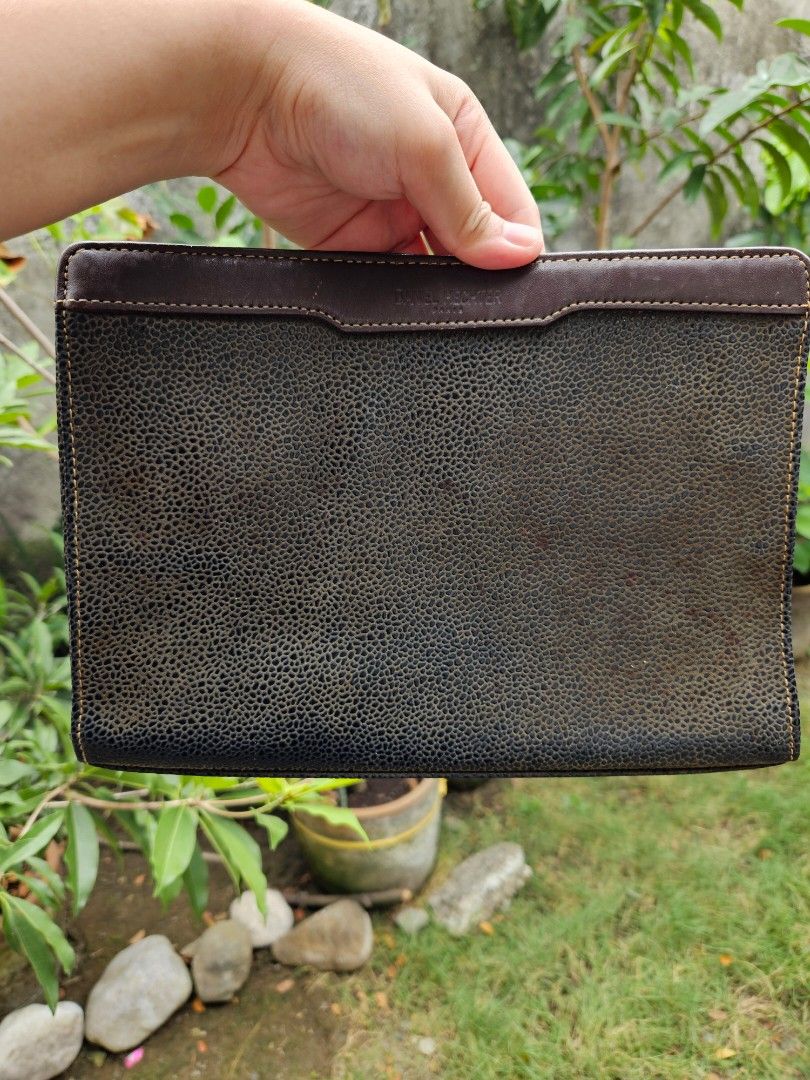 RARE‼️Stingray Daniel Hechter Wrist Bag (Category: Luxury Bags & Wallets) located in Iloilo. Submitted by floresse (Listing ID 1300749712, Image 2). Description: RARE DESIGN‼️ DANIEL HECHTER STINGRAY DESIGN WRIST BAG - Luxury Brand from Paris GUARRANTEED ORIGINAL FOR UNISEX Mode of Payment Gcash/BDO/Maya Shipping via J&T COP is available but buyer will shoulder the shipping fee "PAY FIRST BEFORE SHIPPING OF YOUR ITEM" LEGIT SELLER FROM ILOILO CIT