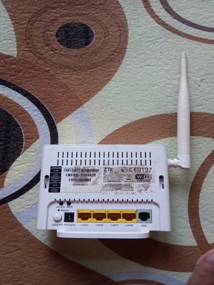 Router ZTE ZXHN-H108N, Elektronik, Bagian Komputer & Aksesoris di Carousell