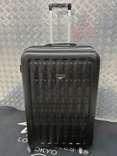 （分類：）位於 。 由 fashiontrade_luggage_company 提交（商品編號 1300738038，圖片 1）。簡介： 。