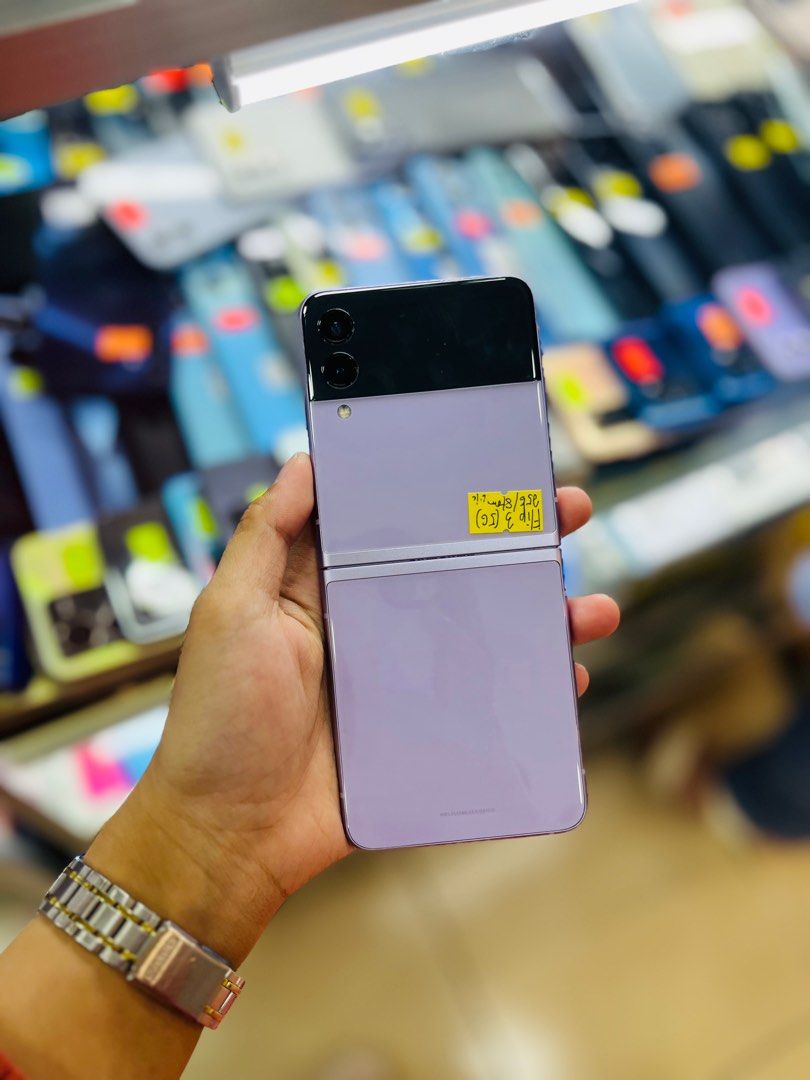 Samsung Z Flip 3 8/256gb Openline (Category: Samsung) located in San Juan City. Submitted by ainahgadgetsshop (Listing ID 1300736115, Image 1). Description: FOR SALE | TRADE / SWAP PASS SA MGA SCAMMERS / THIRD PARTY (RFS: Buy and Sell) ‼️FOR PROOF OF TRANSACTION AND YOUR PEACE OF MIND‼️ 📍FB Page: “Aynaa Gadgets” 📍Tiktok: “Aynaagadgetsshop” SAMSUNG Z FLIP 3 OPENLINE ❗️DETAILS❗ •8/256 GB (Other storage is also available) •Openline (Other network 