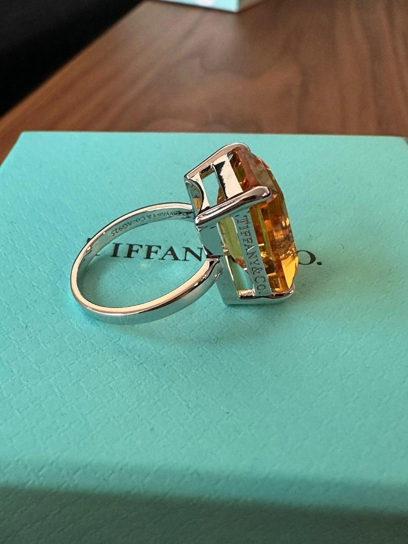 Tiffany and co ring holder discount