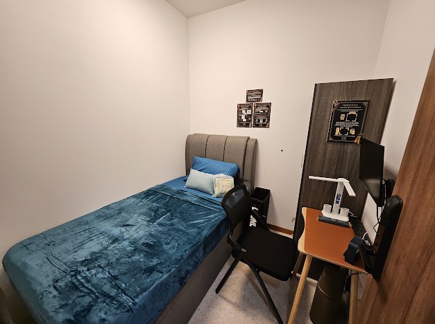 (Category: ) located in . Submitted by JeronRealty (Listing ID 1297369158, Image 1). Description: .