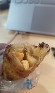 Turon with cheese