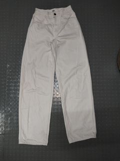 Uniqlo white baggy pants
