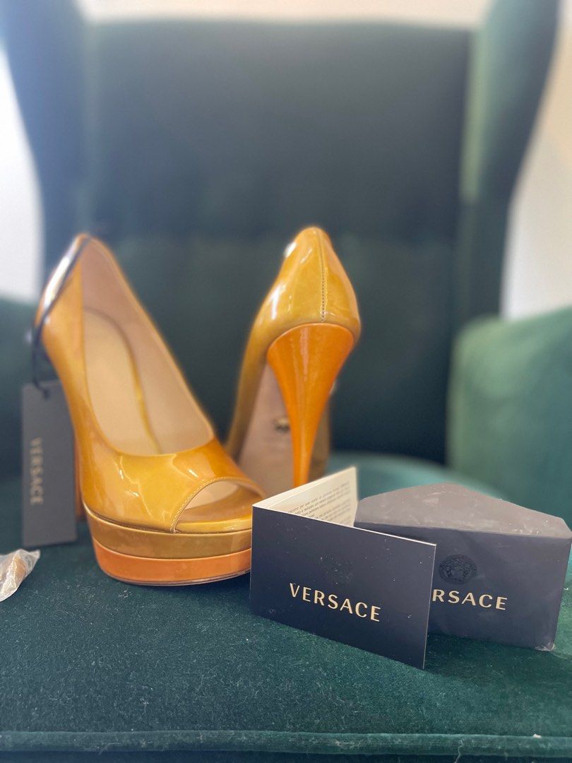 Versace Heels Like New
