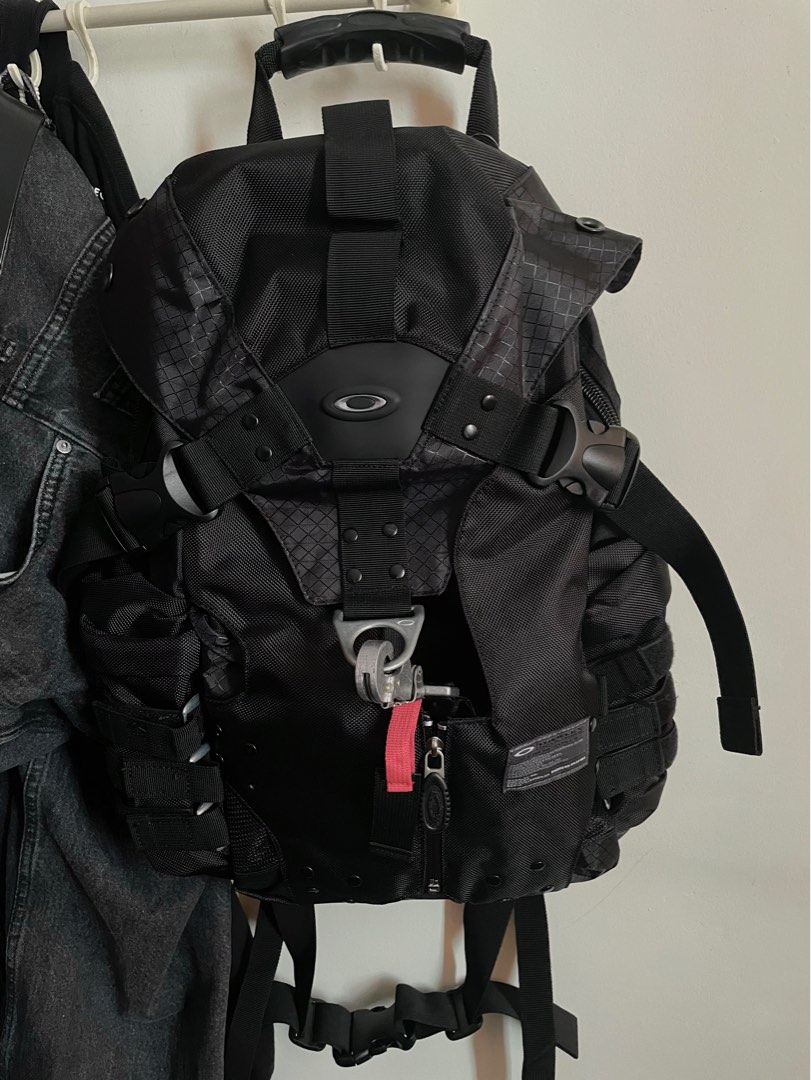 Oakley factory pilot backpack new arrivals