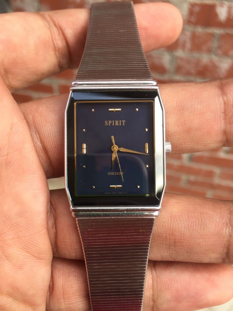 Vintage SEIKO SPIRIT 7N01-5070, Men's Fashion, Watches & Accessories,  Watches on Carousell
