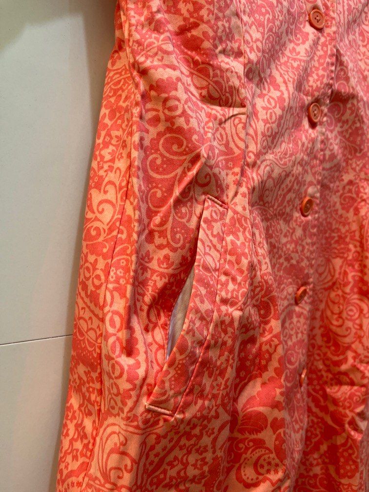Vintage vibe dress (Category: Dresses) located in Manila. Submitted by ar_things (Listing ID 1300684949, Image 3). Description: RFS: Extreme decluttering hence all items are at its lowest price. Condition of item is stated above. Medium in tag but altered to XS to Small. Workable buttons and pockets. Please check all the photos for details. 😊.