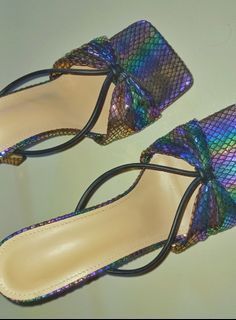 Women sandals/heels