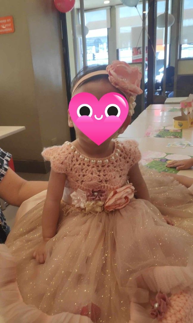 1st Birthday Dress (Category: Babies & Kids Fashion) located in Paranaque City. Submitted by jmancera21 (Listing ID 1296478206, Image 1). Description: Worn on my baby's 1st Birthday. Adjustable sa likod Complete set ( Dress, Pink Ribbon clip, Flower Headband, detachable flower sa tummy part ng dress, shoes) Get nyo na po. Super ganda..