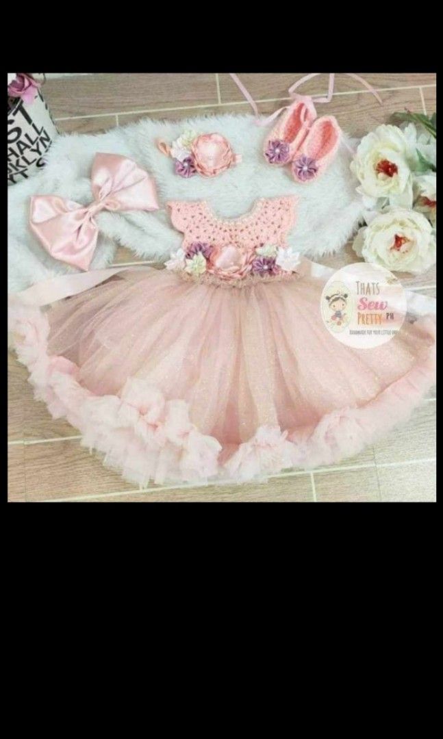 1st Birthday Dress (Category: Babies & Kids Fashion) located in Paranaque City. Submitted by jmancera21 (Listing ID 1296478206, Image 2). Description: Worn on my baby's 1st Birthday. Adjustable sa likod Complete set ( Dress, Pink Ribbon clip, Flower Headband, detachable flower sa tummy part ng dress, shoes) Get nyo na po. Super ganda..
