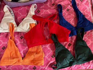 (Category: ) located in . Submitted by __decluttering (Listing ID 1296444234, Image 1). Description: .