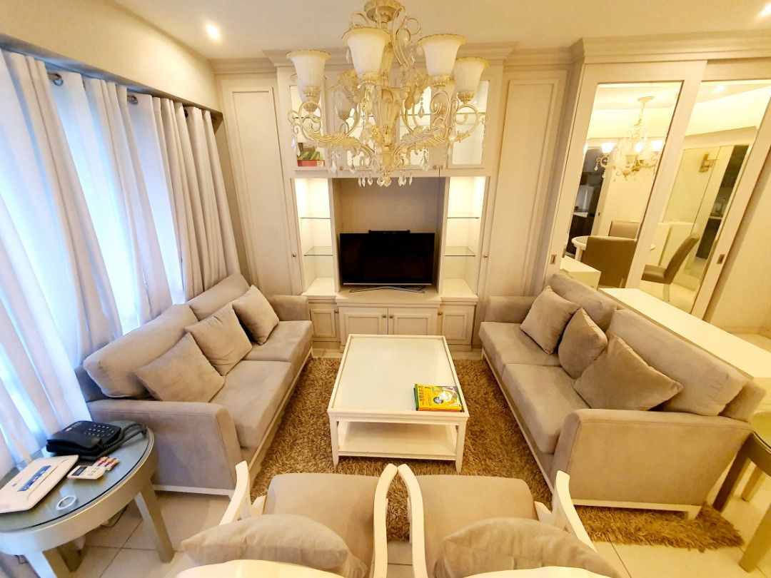 (65k) For Rent 1BR Senta in front of Legazpi Village park near