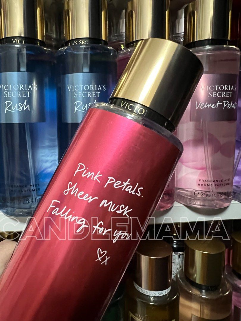 由 bathandbodyworks.hk (刊登 ID 1296506347,圖片 2) 提交,位於 Hong Kong 的 現貨🔥 Romantic Victoria's Secret Fragrance Mist 250ml (類別:健康及美容 - 香水&香體噴霧),說明:Authentic Directly bought from VS Store Price is firmed, no bargain.。