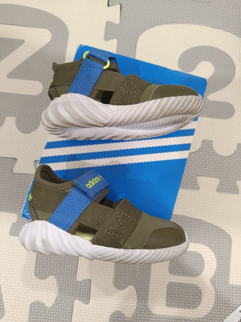 ADIDAS Doom Sandal for Babies / Toddlers (Category: Babies & Kids Fashion) located in San Fernando. Submitted by absiti (Listing ID 1296474998, Image 2). Description: AUTHENTIC ADIDAS DOOM SANDAL I Size: US 5K (11.5 CM) Color: Green and blue Barely used kasi nalakihan agad. May minor signs of usage pero no major flaws. Just needs cleaning..