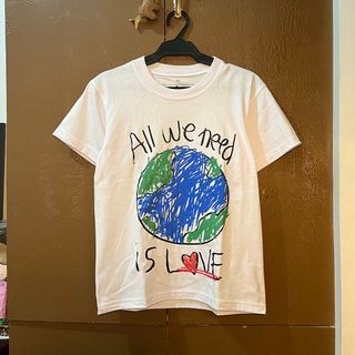 All we need is LOVE Graphic Tee (t. top shirt streetwear vintage downtown boxy)