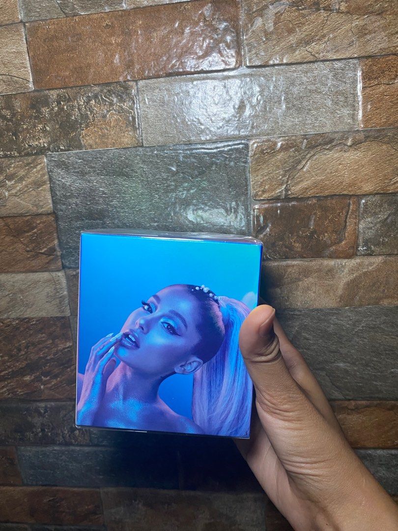 Ariana Grande Cloud 30 ml (Category: Fragrance & Deodorants) located in Makati City. Submitted by comaful (Listing ID 1296505248, Image 2). Description: Ariana Grande Cloud EDP 30 ml Brand new and sealed. Just bought from australia..