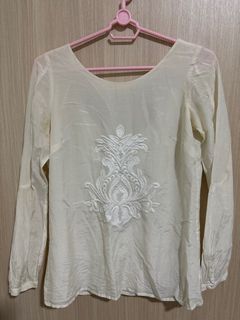 (Category: ) located in . Submitted by recycle.boutique_ (Listing ID 1296445629, Image 1). Description: .