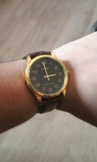Casio MTP-V001GL-1B Analog Leather Strap Watch (Brown)