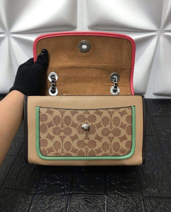 COACH MADE IN MYANMAR FULL KULIT ASLI, Fesyen Wanita, Tas & Dompet di