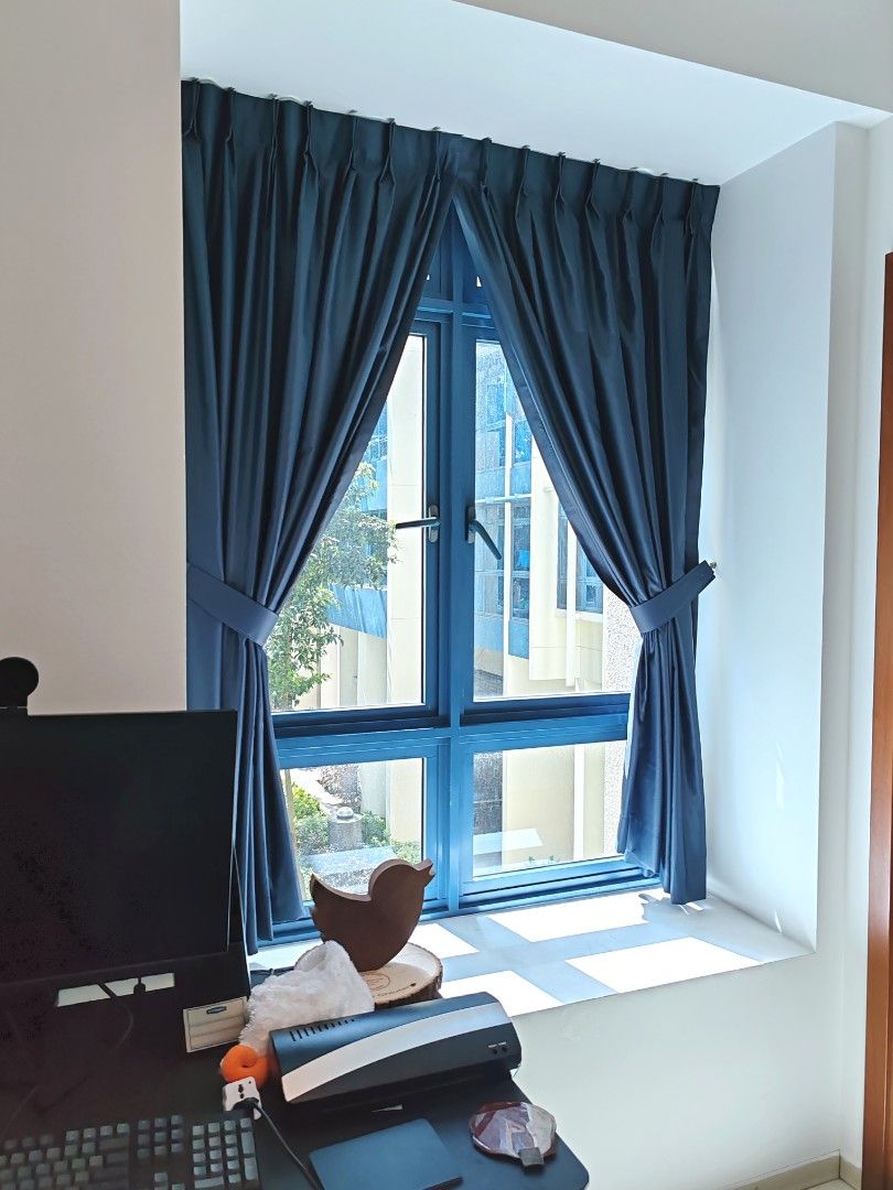 Curtain rail with brackets62863076783363114