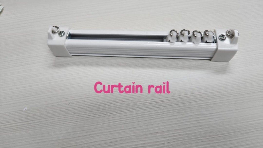 Curtain rail with brackets62863076783363112