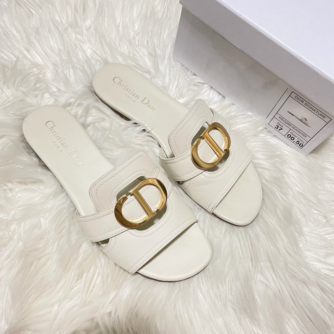 Dior 30 Montaigne Slides 37