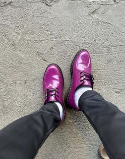 DR. MARTENS 1461 IN PURPLE RED