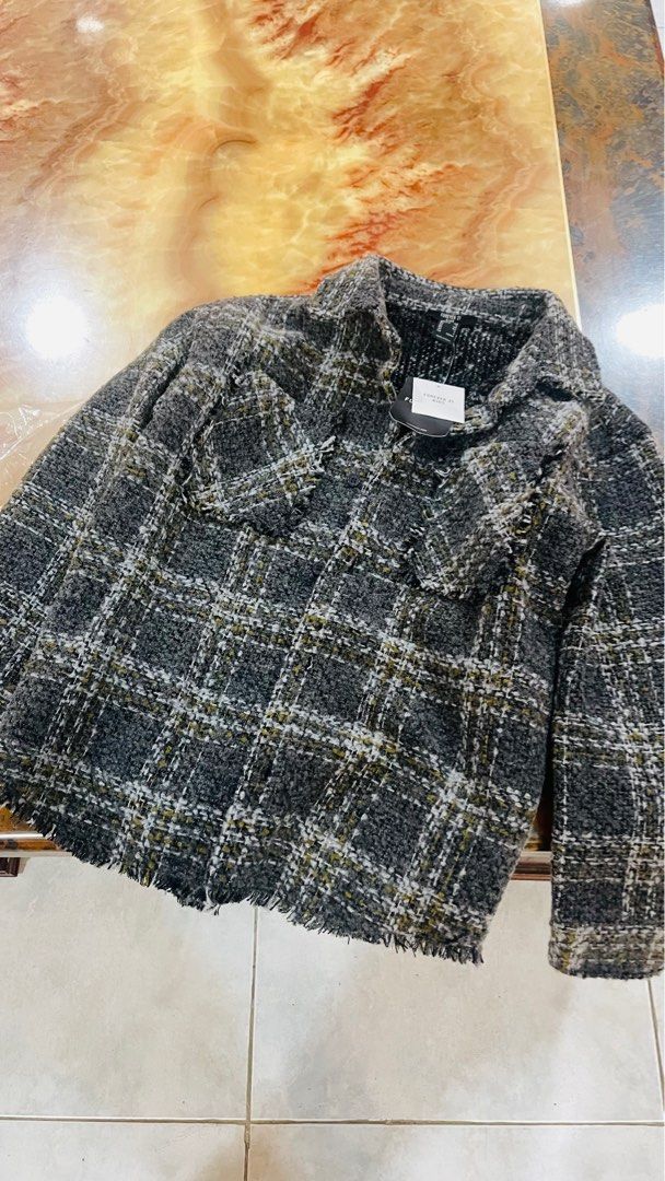 Forever 21 Unisex (Category: Babies & Kids Fashion) located in Quezon City. Submitted by nyleam (Listing ID 1296457231, Image 2). Description: ORIG PRICE ₱1500.