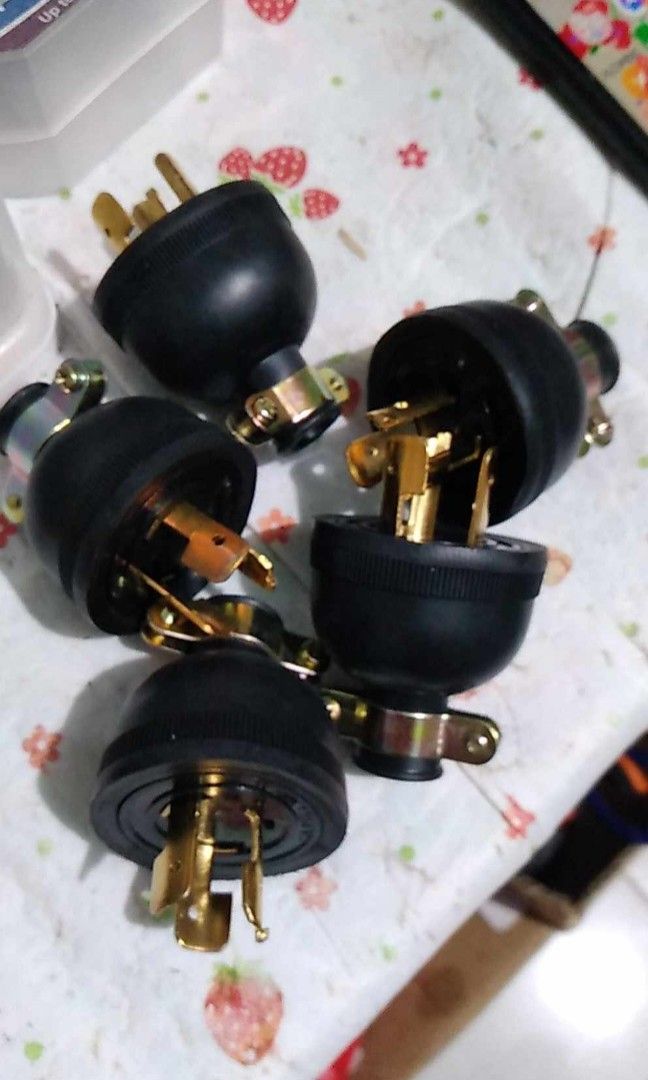 GENERATOR PLUG 30 AMPERES (Category: Electrical, Adaptors & Sockets) located in Pasig City. Submitted by benildarustia18 (Listing ID 1296528595, Image 3). Description: BRANDNEW AND ONHAND.