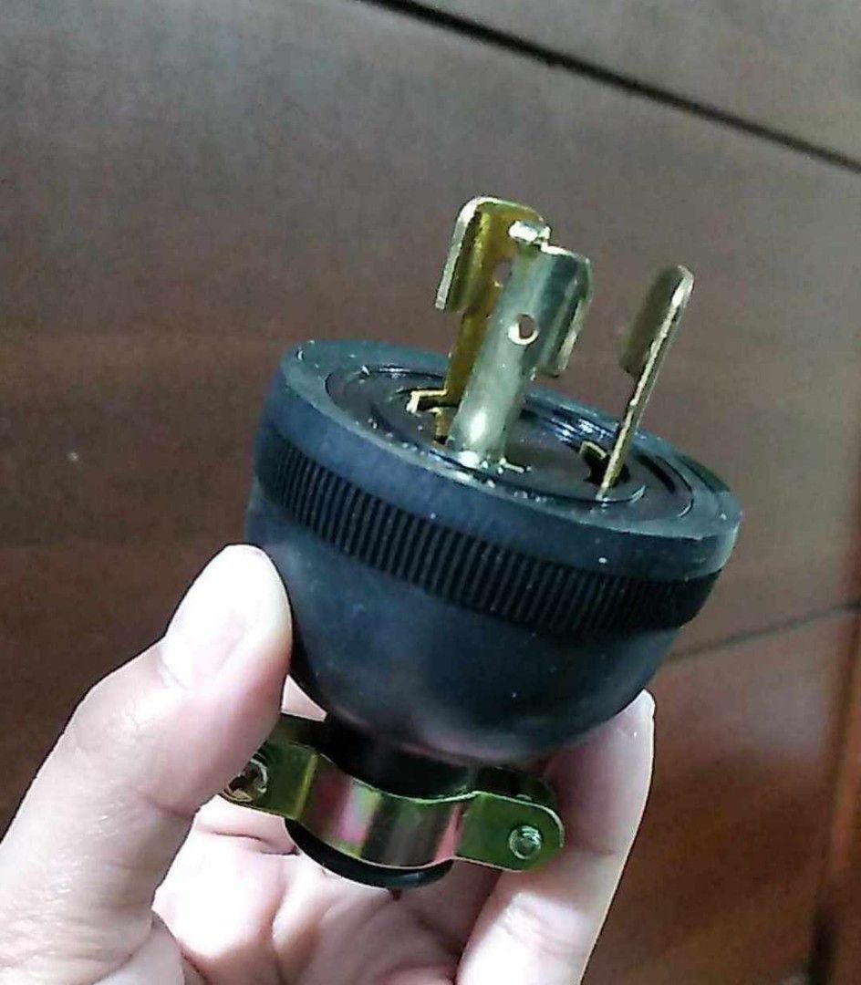 GENERATOR PLUG 30 AMPERES (Category: Electrical, Adaptors & Sockets) located in Pasig City. Submitted by benildarustia18 (Listing ID 1296528595, Image 1). Description: BRANDNEW AND ONHAND.