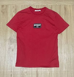 Givenchy Distressed tee
size Small