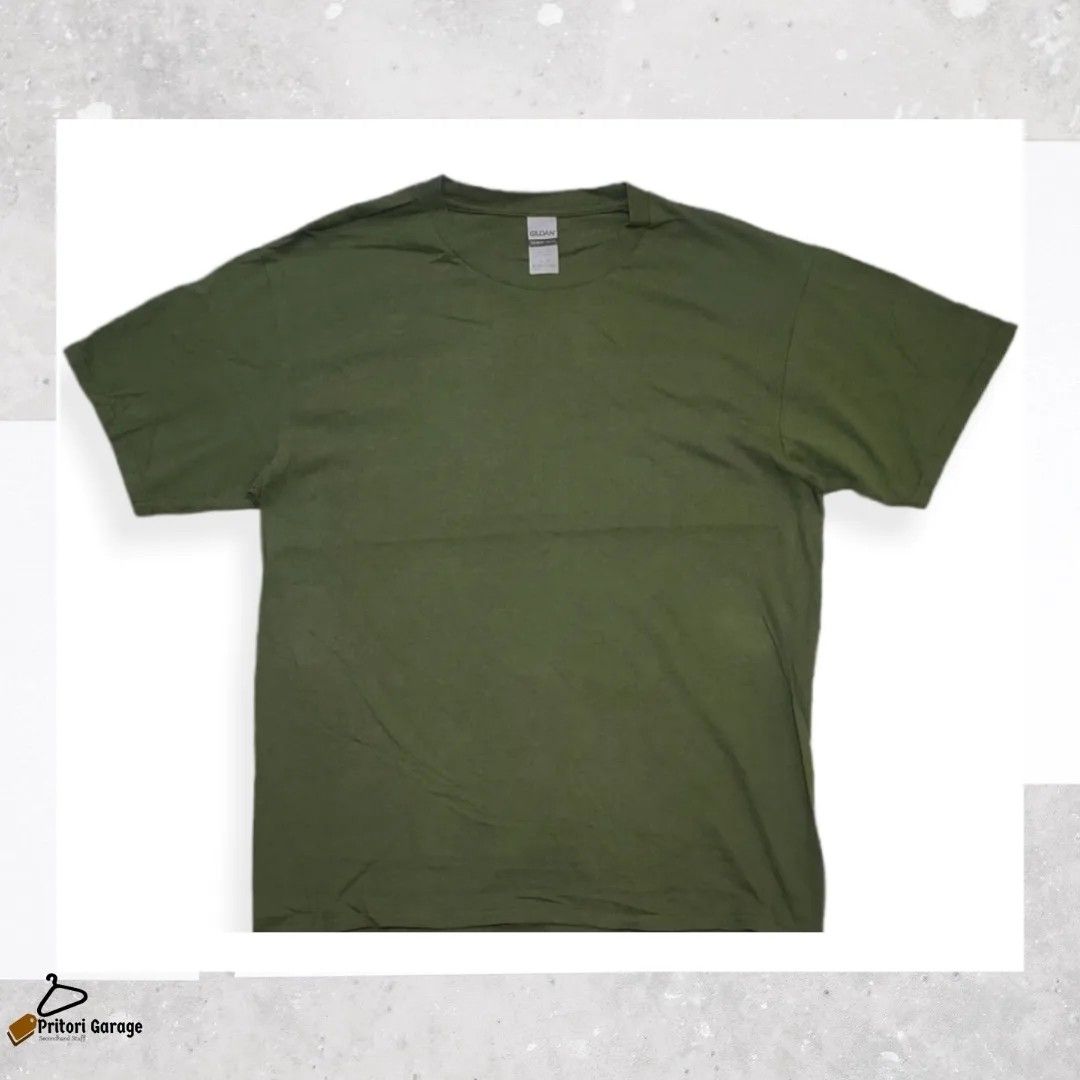 Kaos T-shirt Basic Polos Gildan Premium Green Army Color 