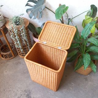 Large wicker storage box organizer basket  with lid