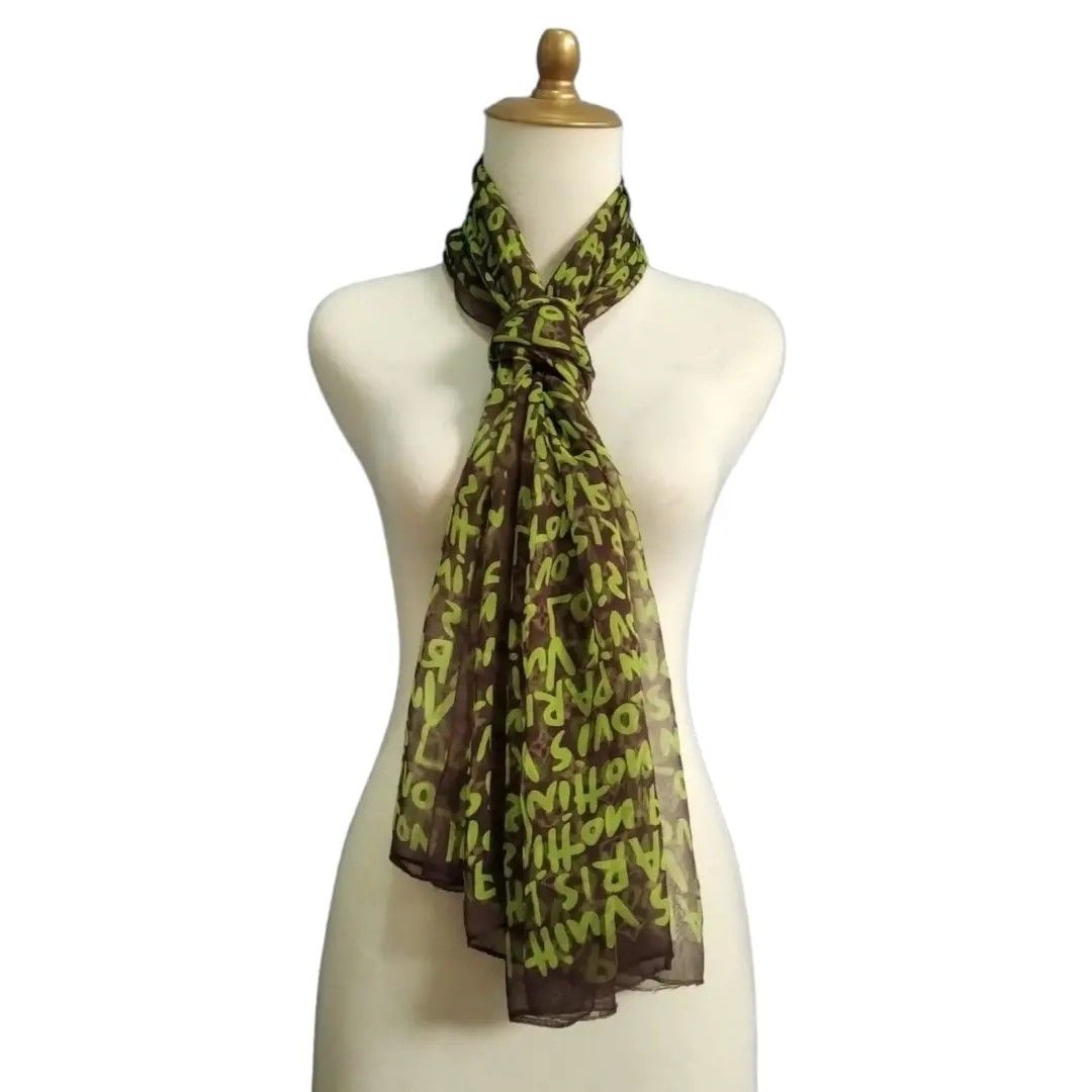 Louis Vuitton Scarf Green Louis Vuitton Men's Wide Square Green
