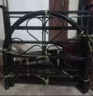 Metal bed frame - single - split type