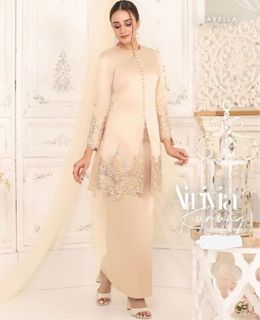 (Category: ) located in . Submitted by ShopWithZee_ (Listing ID 1296557327, Image 1). Description: .