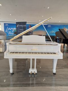 P 395,000 Yamaha Baby Grand Piano / Made in Japan