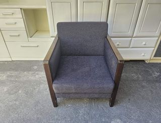 Single Seater Fabric Lounge Sofa