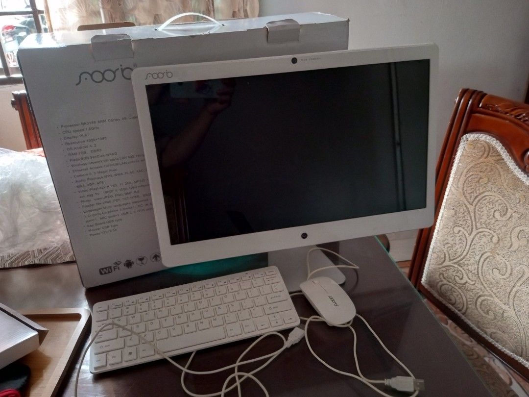 Tablet android (Category: Desktops) located in Bukit Pasir. Submitted by pbostore (Listing ID 1296418794, Image 1). Description: Tablet macam PC sistem android Fungsi sama macam sebuah tablet.