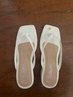 White 2.5 inch sandal block heels