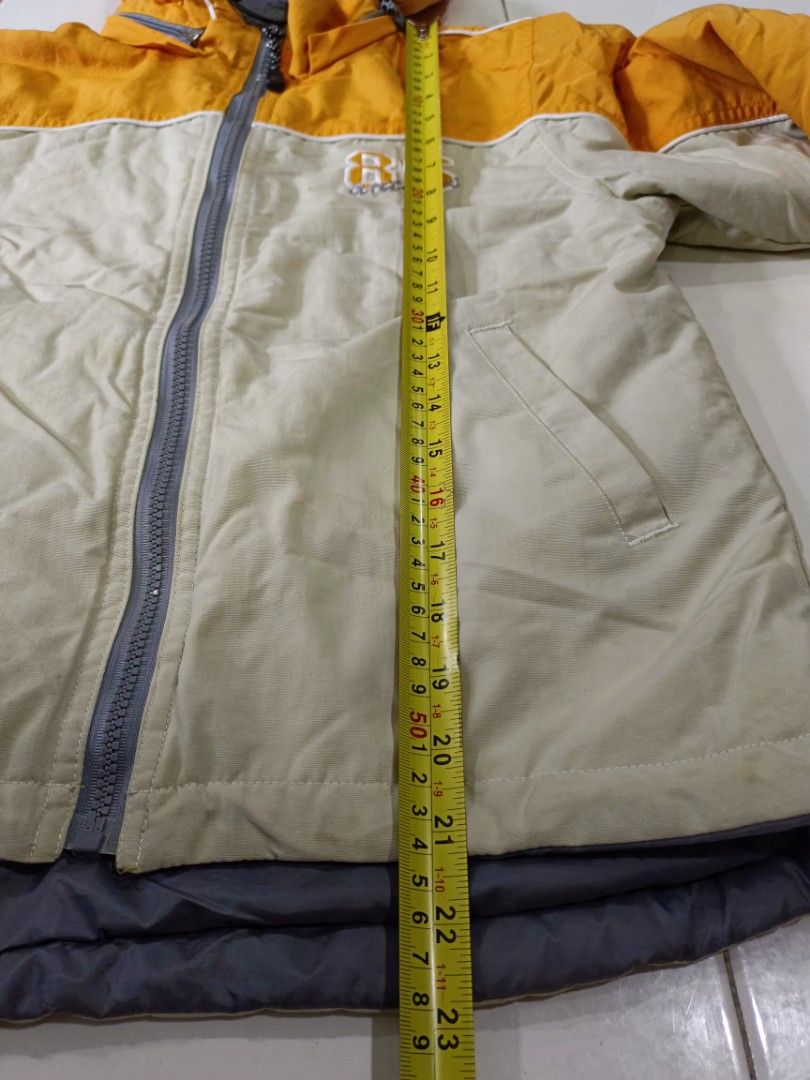 Winter jacket (Category: Babies & Kids Fashion) located in Singapore. Submitted by kantana (Listing ID 1296468108, Image 5). Description: Winter jacket for $10. Hood can be detached. (3rd pic) Measurements of jacket -pic 4 to 6..