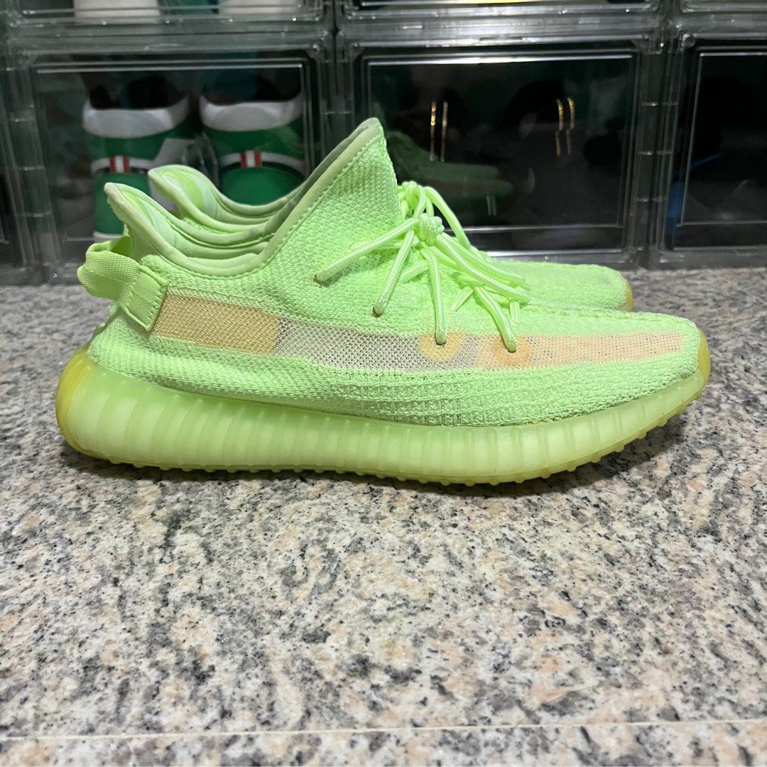 Yeezy glow size 7 discount