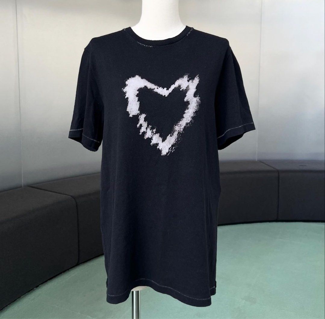 Yves Saint Laurent Heart Tee Black, Women's Fashion, Tops, Other