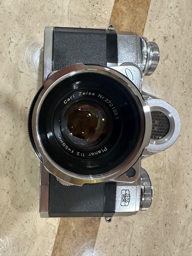 Zeiss Ikon Contarex “Bullseye” with Zeiss Planar 50mm F2