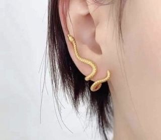 18k Saudi Gold Snake Stud Earrings Ear Crawler